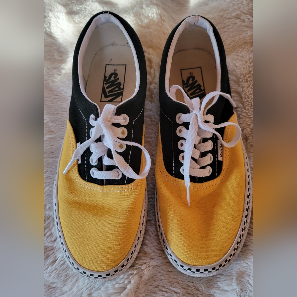 Vans Two-Tone Yellow and Black Sneakers Size 8 Womens/6.5 Mens EUC